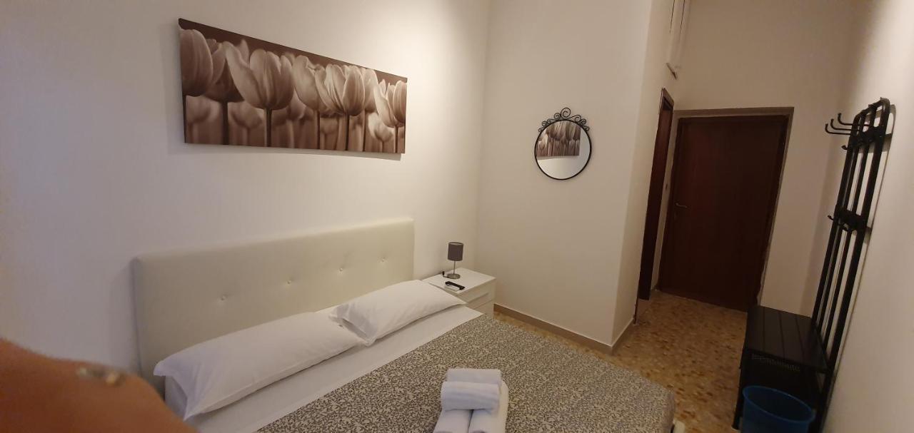 Alloggio Turistico Di Fuoco C โรม ภายนอก รูปภาพ